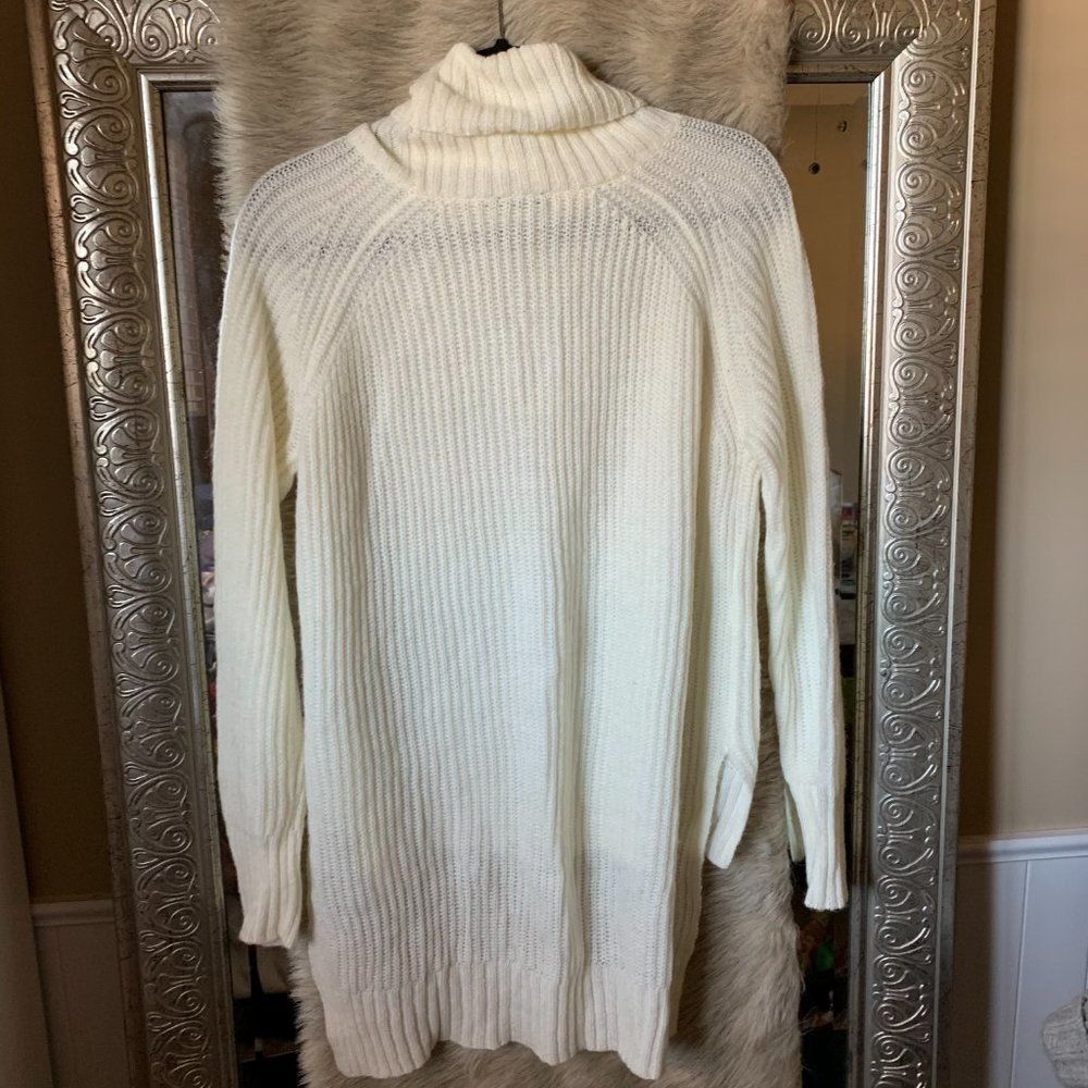 NWT S Cream turtleneck tunic sweater - Picture 3 of 3